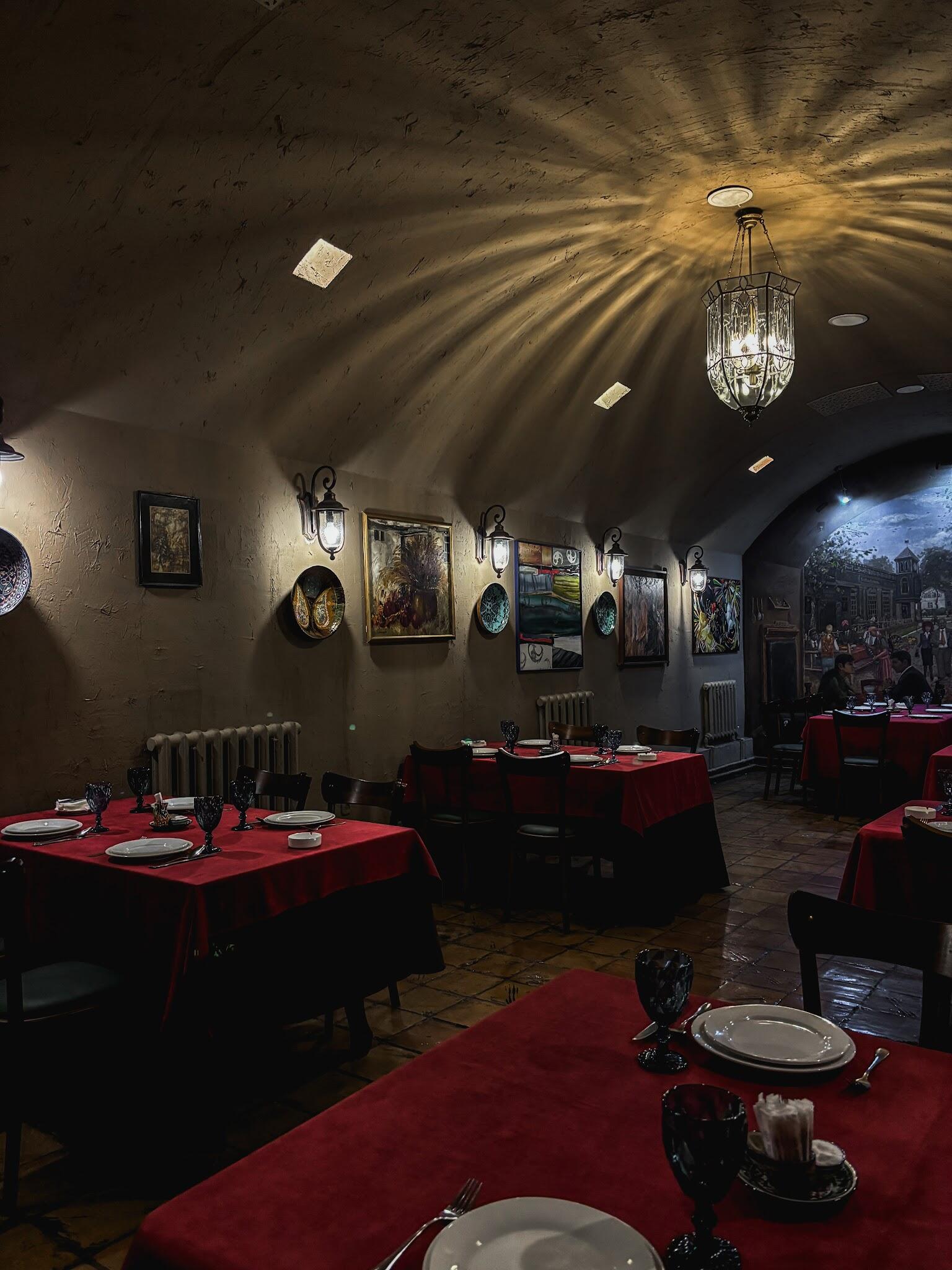Restaurant Caravan